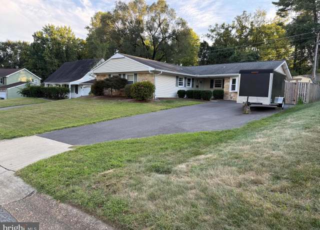 Property at 2806 Folsom Ln, Bowie, MD 20715, 3 beds, 2 baths