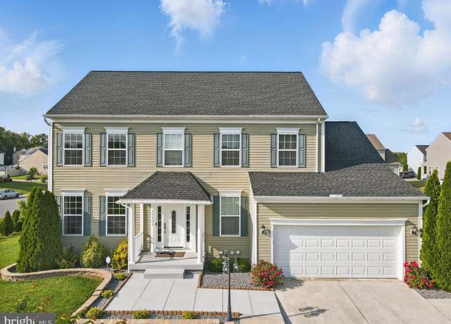 Property at 19102 Black Maple Way, Hagerstown, MD 21742, 4 beds, 3.5 baths