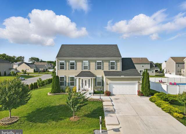 Property at 19102 Black Maple Way, Hagerstown, MD 21742, 4 beds, 3.5 baths