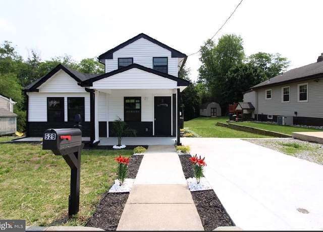Property at 529 E Blenheim Ave, Blackwood, NJ 08012, 3 beds, 2 baths