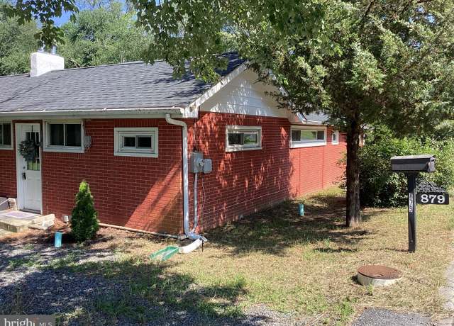 Property at 879 Green Ave, Williamstown, NJ 08094, 3 beds, 1.5 baths