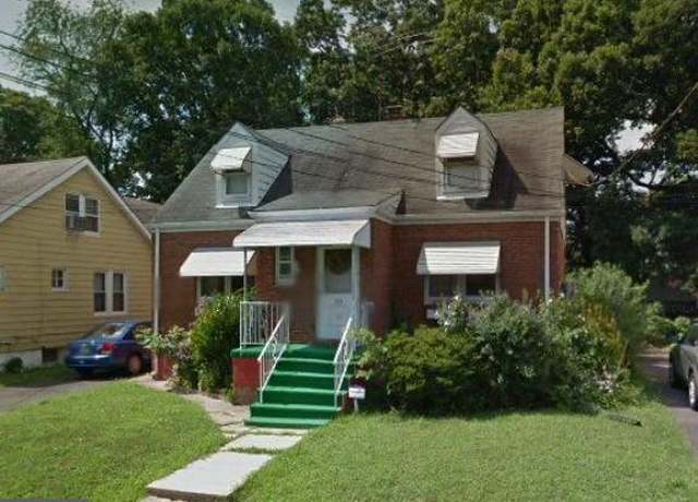 Property at 213 Oliver Ave, Trenton, NJ 08618, 3 beds, 1 bath