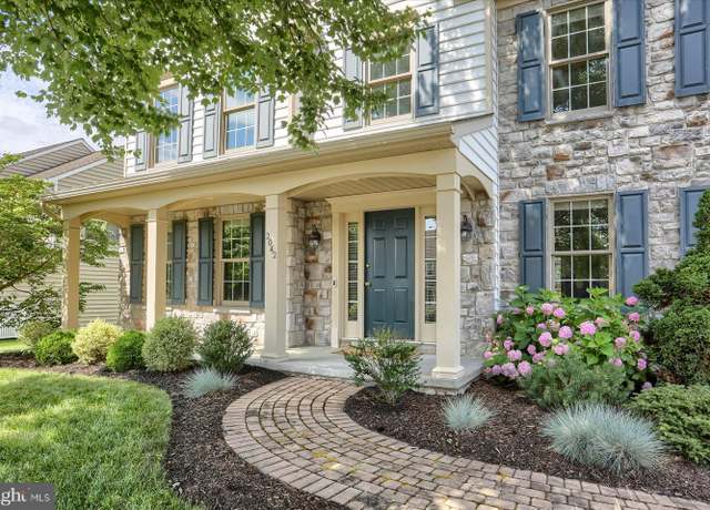 Property at 2042 Harvest Dr, Mechanicsburg, PA 17055, 4 beds, 2.5 baths