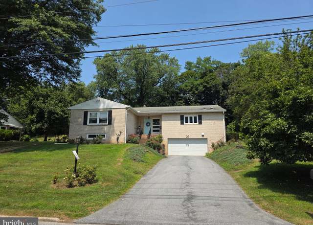 Property at 1146 Countryside Dr, Harrisburg, PA 17110, 3 beds, 2.5 baths