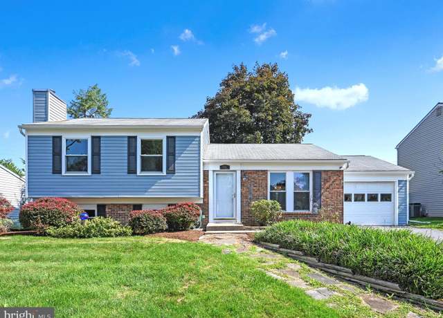 Property at 171 Tanglewood Ln, Lancaster, PA 17601, 4 beds, 2 baths