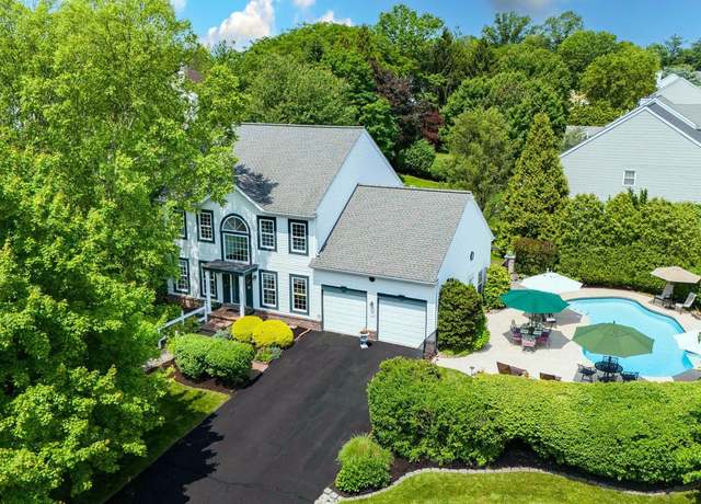 Property at 220 Cypress Ln, Hatboro, PA 19040, 3 beds, 2.5 baths
