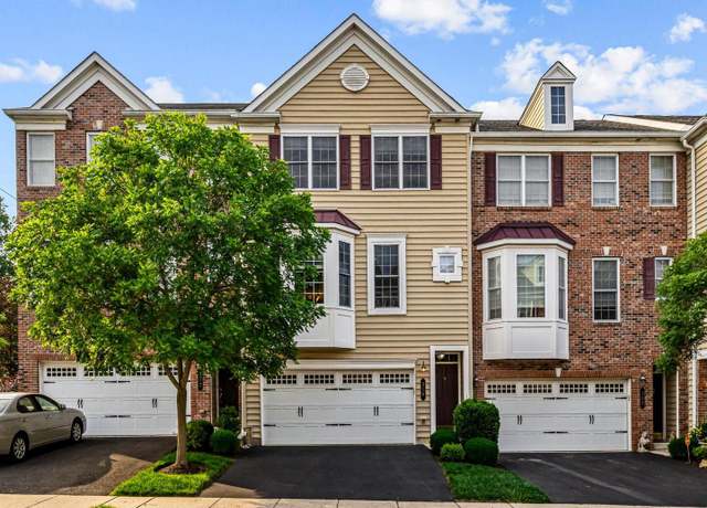 Property at 310 Ebony Ct, Ambler, PA 19002, 3 beds, 2.5 baths