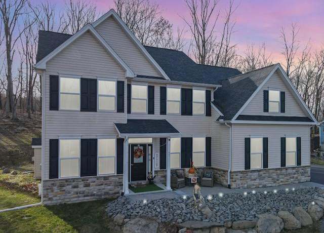 Property at 965 Mckinley Way, East Stroudsburg, PA 18301, 4 beds, 2.5 baths