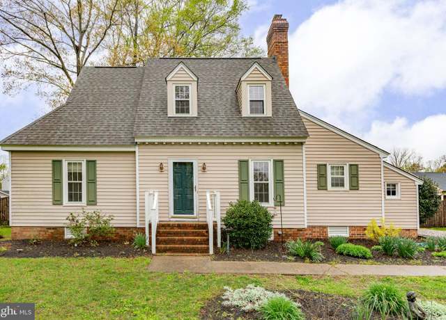 Property at 8700 Pine Glade Ln, North Chesterfield, VA 23224, 4 beds, 2 baths