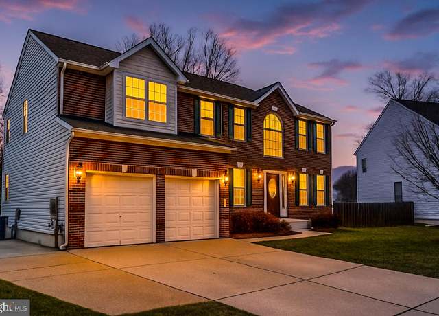 Property at 6076 Schooner Cir, King George, VA 22485, 4 beds, 4.5 baths
