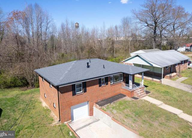 Property at 1115 Floyd St, Petersburg, VA 23803, 4 beds, 3 baths