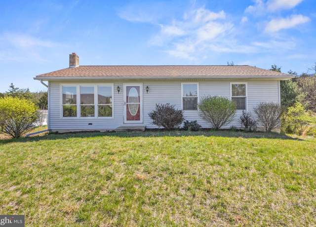 Property at 627 Burner Ln, Fort Valley, VA 22652, 3 beds, 2 baths