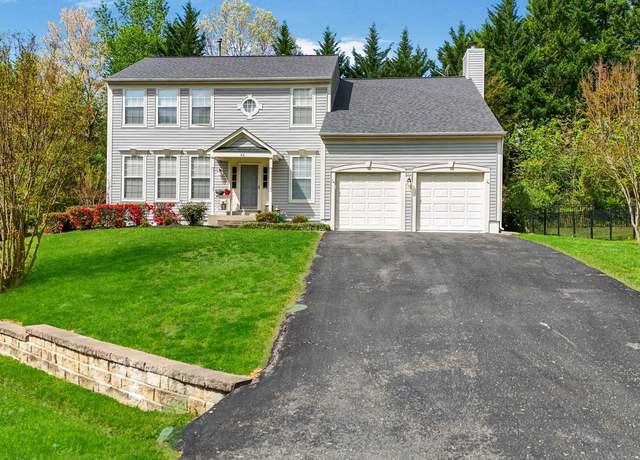 Property at 66 Blossom Wood Ct, Stafford, VA 22554, 5 beds, 3.5 baths