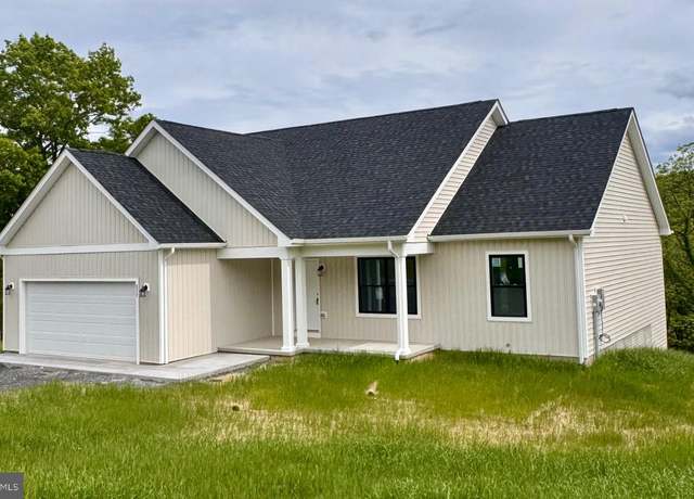 Property at 877 Point Dr, Petersburg, WV 26847, 3 beds, 2 baths