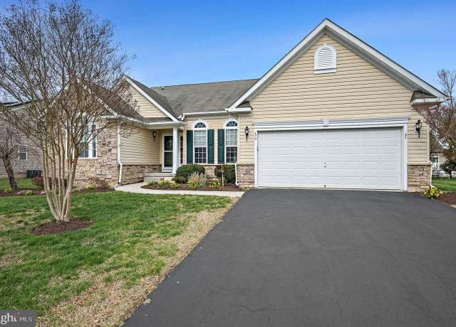 Property at 31 Lilac Way, Smyrna, DE 19977, 3 beds, 2.5 baths