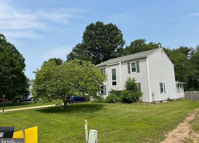 Property at 113 Garwood Dr, Bear, DE 19701, 4 beds, 2.5 baths