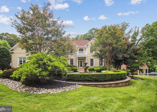 Property at 717 Sonne Dr, Annapolis, MD 21401, 4 beds, 4.5 baths