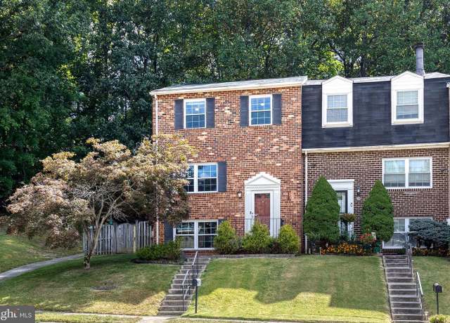Property at 31 Oak Shadows Ct, Catonsville, MD 21228, 3 beds, 2.5 baths