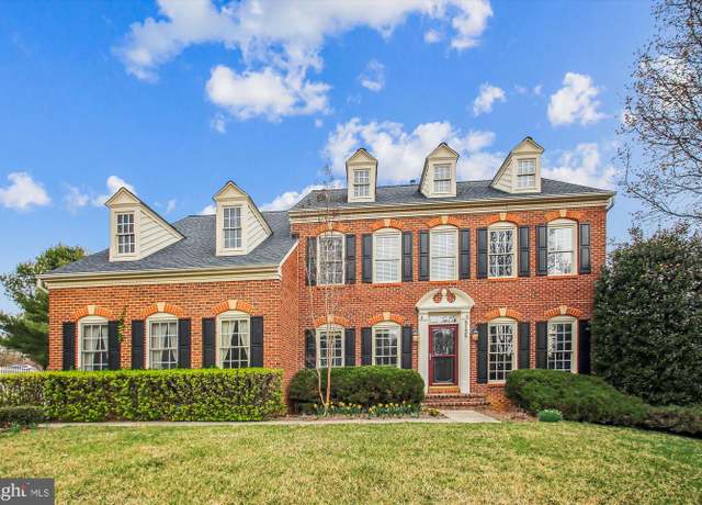 Property at 5158 Britten Ln, Ellicott City, MD 21043, 4 beds, 3.5 baths