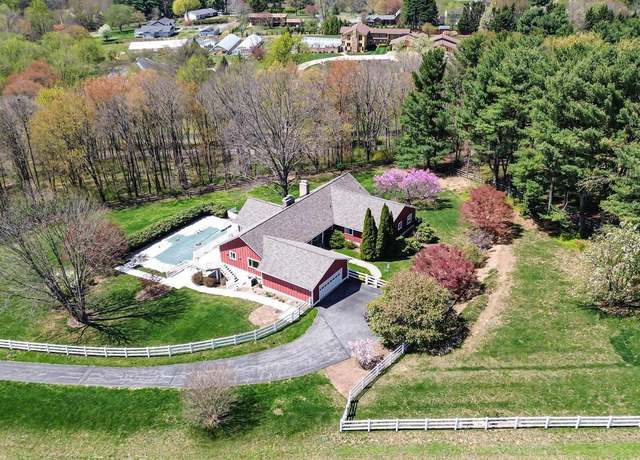 Property at 7421 Hawkins Creamery Rd, Gaithersburg, MD 20882, 4 beds, 4.5 baths