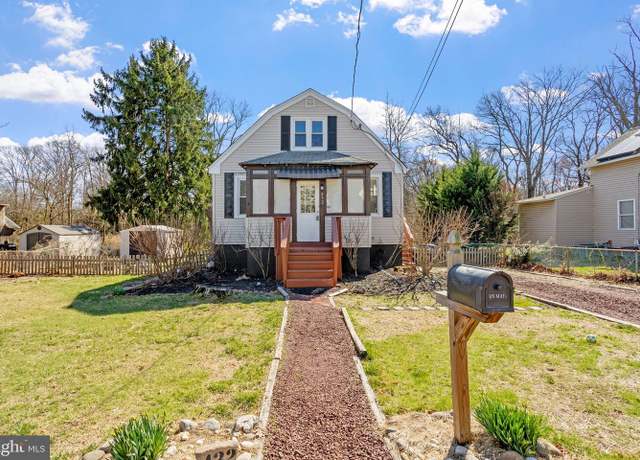 Property at 432 Rynning Ave, Maple Shade, NJ 08052, 3 beds, 1.5 baths