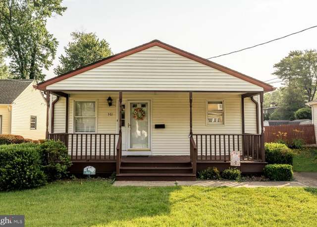 Property at 361 Crawford Ave, Maple Shade, NJ 08052, 3 beds, 2 baths