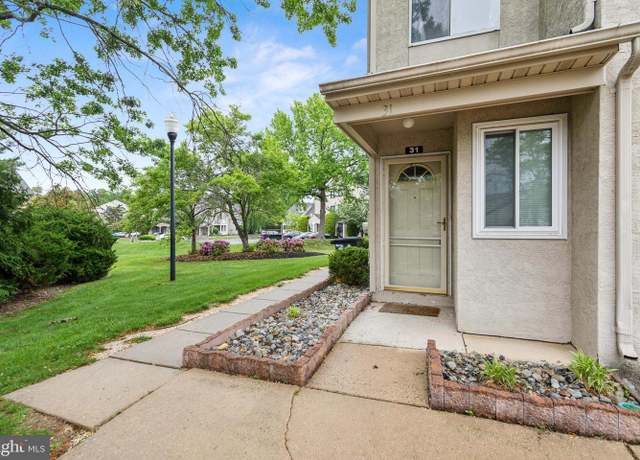 Property at 31 Sandra Rd, Voorhees, NJ 08043, 2 beds, 1.5 baths