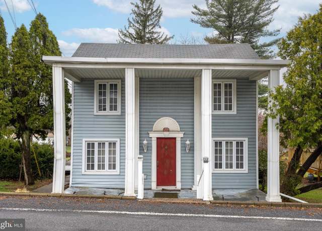 Property at 299 State St, Sandy Ridge, PA 16677, 3 beds, 1.5 baths