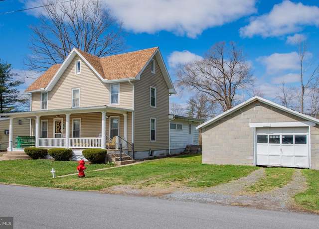 Property at 37 Fairview St, Beech Creek, PA 16822, 3 beds, 1.5 baths