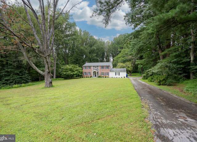 Property at 3 Lafayette Pl, Chadds Ford, PA 19317, 4 beds, 2.5 baths