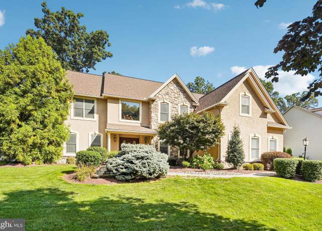Property at 6139 Palomino Dr, Allentown, PA 18106, 6 beds, 4.5 baths