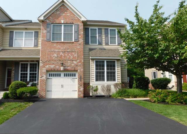 Property at 947 Dutch Dr, Norristown, PA 19403, 3 beds, 2.5 baths
