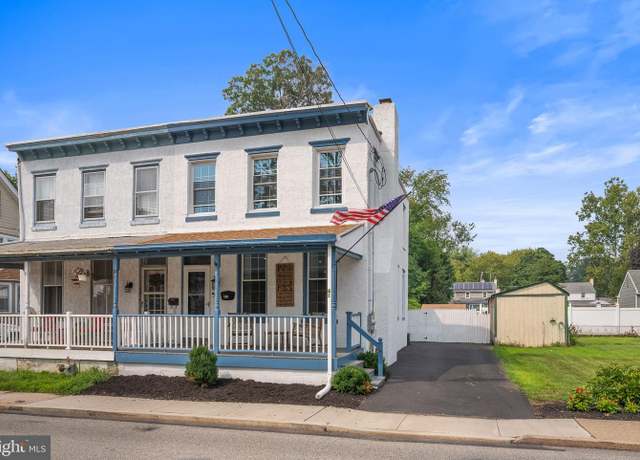 Property at 61 E Montgomery Ave, Hatboro, PA 19040, 3 beds, 2 baths