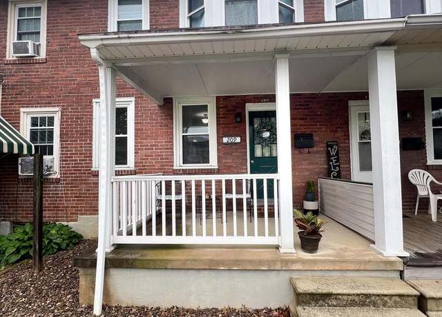 Property at 209 Terrace Blvd, Lewistown, PA 17044, 3 beds, 1 bath