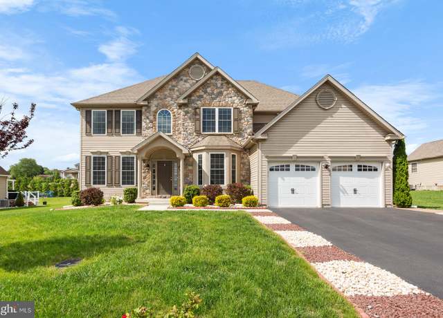 Property at 237 Danbury Dr, Nazareth, PA 18064, 5 beds, 4 baths