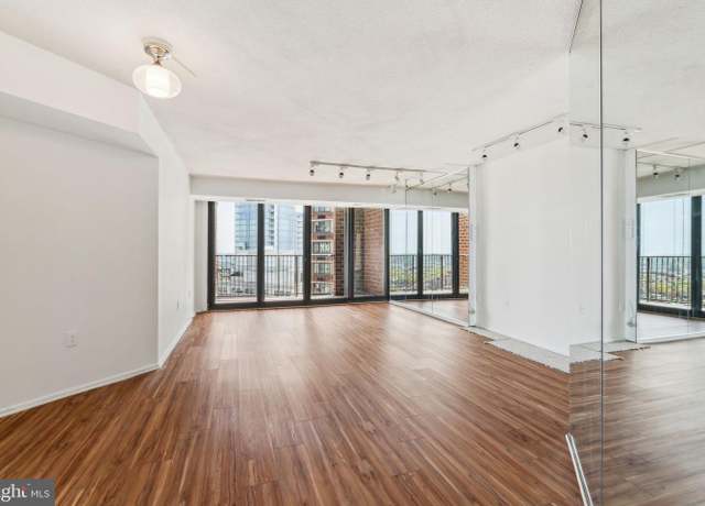 Property at 1420 Locust St Unit 33D, Philadelphia, PA 19102, 1 bed, 1.5 baths