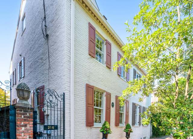 Property at 216 Wolfe St, Alexandria, VA 22314, 4 beds, 2.5 baths