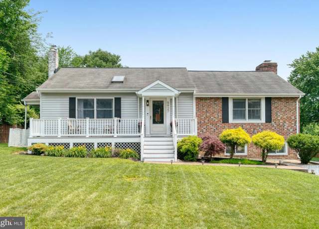 Property at 5927 Dove Dr, Alexandria, VA 22310, 4 beds, 3 baths