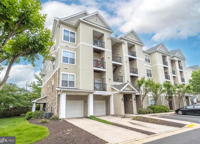 Property at 5115-A Travis Edward Way, Centreville, VA 20120, 3 beds, 2 baths
