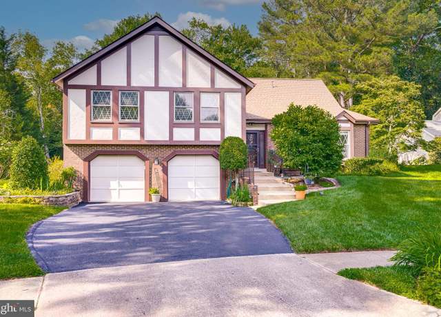 Property at 12700 Kettering Dr, Herndon, VA 20171, 4 beds, 3 baths