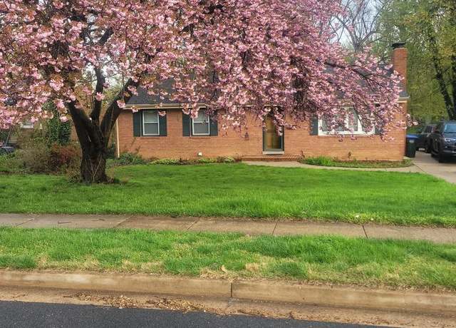 Property at 7632 Webbwood Ct, Springfield, VA 22151, 4 beds, 3 baths