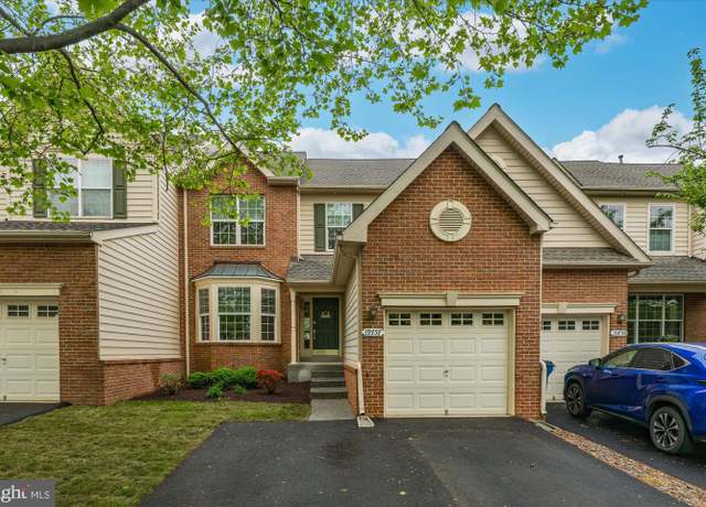 Property at 19757 Estancia Ter, Ashburn, VA 20147, 4 beds, 3.5 baths