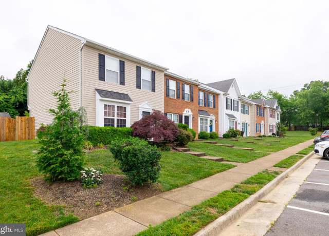 Property at 9910 Warwick Pl, Fredericksburg, VA 22408, 3 beds, 2 baths