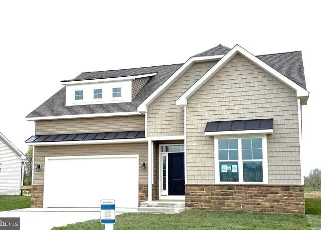 Property at 168 Santiago Cir, Martinsburg, WV 25403, 5 beds, 3 baths