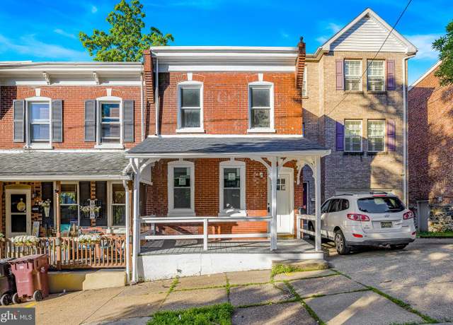 Property at 1308 W Fifth St, Wilmington, DE 19805, 3 beds, 2 baths