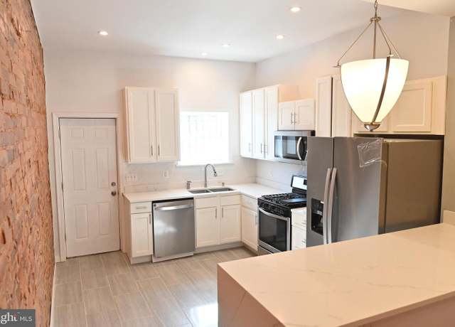 Property at 733 E 22nd St, Baltimore, MD 21218, 5 beds, 3.5 baths
