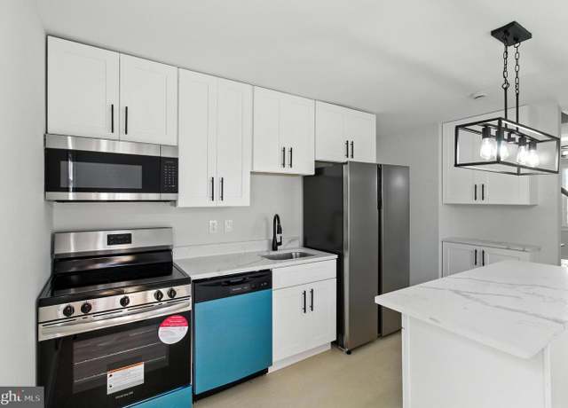 Property at 821 S Woodlynn Rd, Baltimore, MD 21221, 3 beds, 1.5 baths