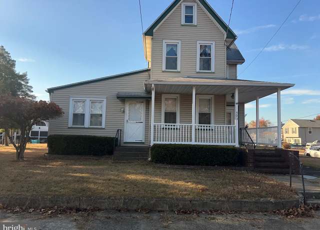 Property at 503 Dauphin St, Riverside, NJ 08075, 4 beds, 1.5 baths