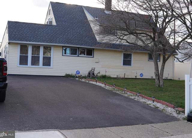 Property at 59 Granite Rd, Levittown, PA 19057, 4 beds, 2 baths
