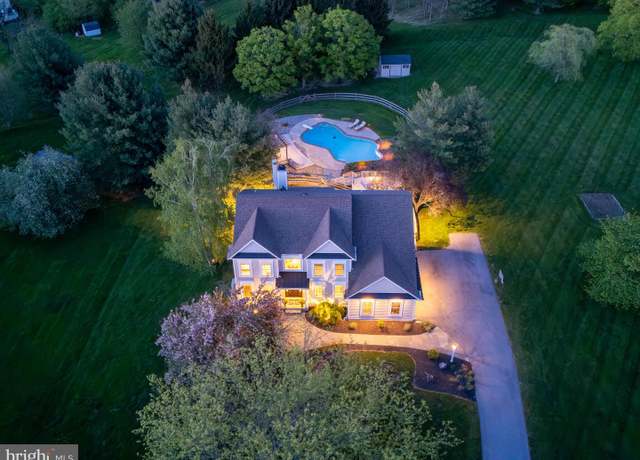 Property at 322 Woodmere Way, Phoenixville, PA 19460, 4 beds, 3 baths